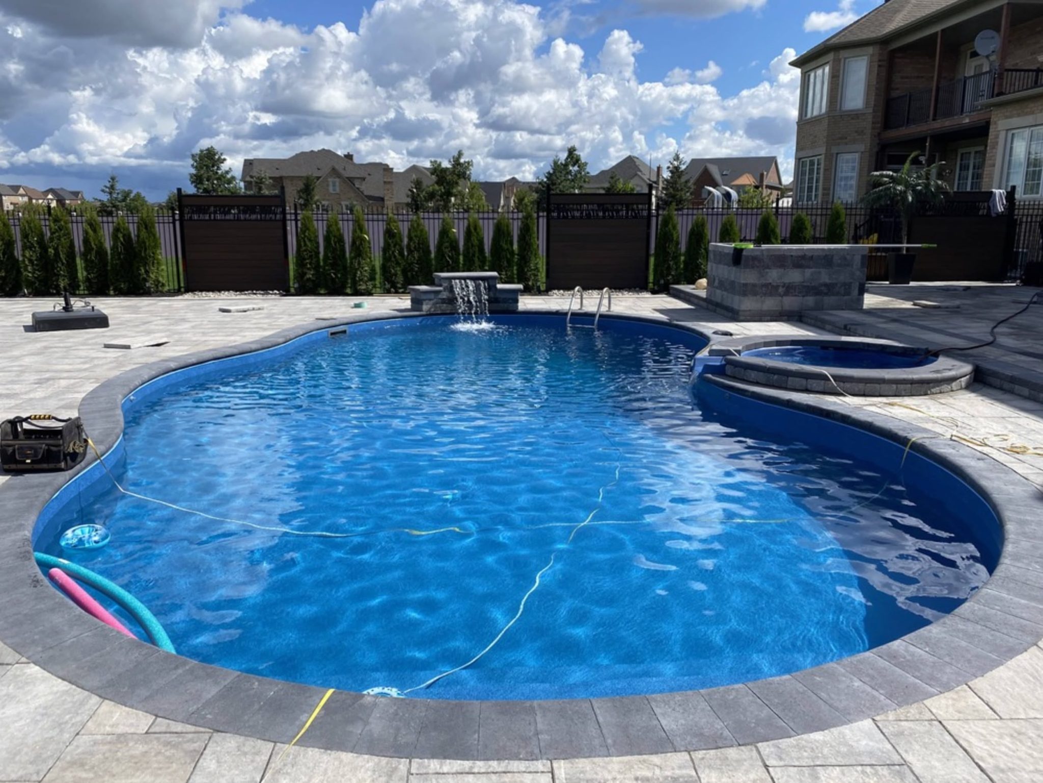 Why Fiberglass Pools Are the Best Choice for Canadian Climates